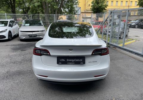 Tesla Model 3 Performance
