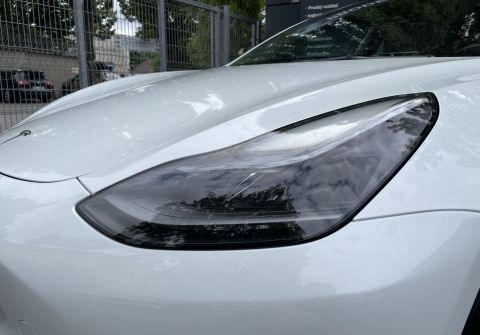 Tesla Model 3 Performance