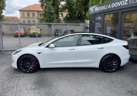 Tesla Model 3 Performance