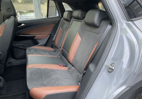 Volkswagen ID.4 82 kWh 360 kamera Panorama HUD