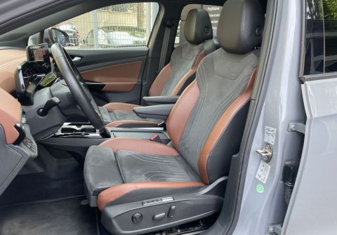 Volkswagen ID.4 82 kWh 360 kamera Panorama HUD