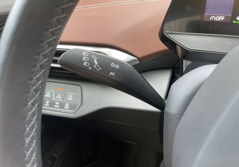 Volkswagen ID.4 82 kWh 360 kamera Panorama HUD