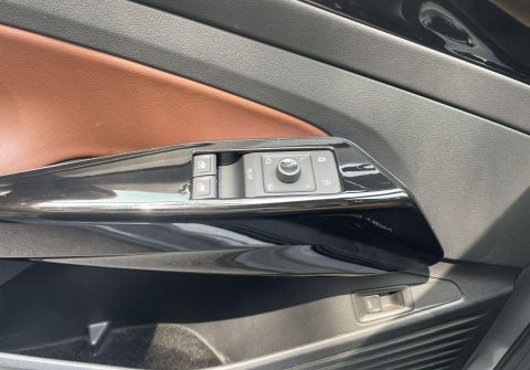 Volkswagen ID.4 82 kWh 360 kamera Panorama HUD