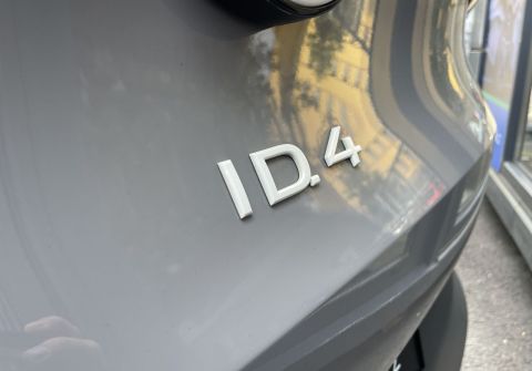 Volkswagen ID.4 82 kWh 360 kamera Panorama HUD