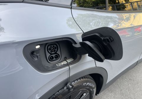 Volkswagen ID.4 82 kWh 360 kamera Panorama HUD