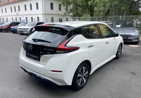 Nissan Leaf 110kW, Bat. 40 kWh Kamera