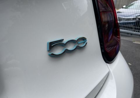 Fiat 500e 42 kWh Adaptive LED Kessy