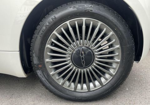 Fiat 500e 42 kWh Adaptive LED Kessy