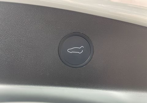 Tesla Model 3 SR, Baterie LFP 55 kWh