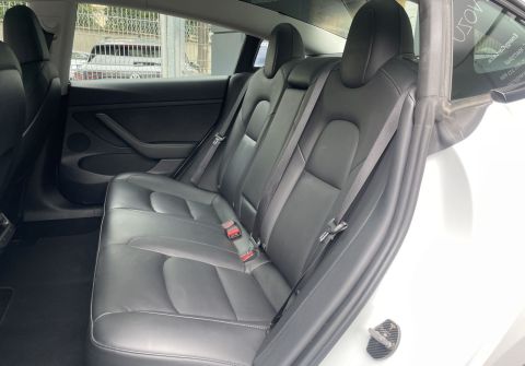 Tesla Model 3 SR, Baterie LFP 55 kWh