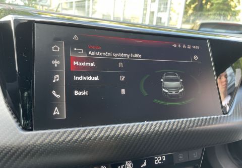 Audi e-tron GT RS e-tron 440 kW B