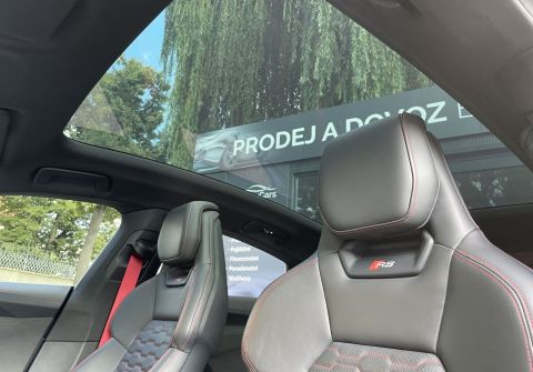 Audi e-tron GT RS e-tron 440 kW B