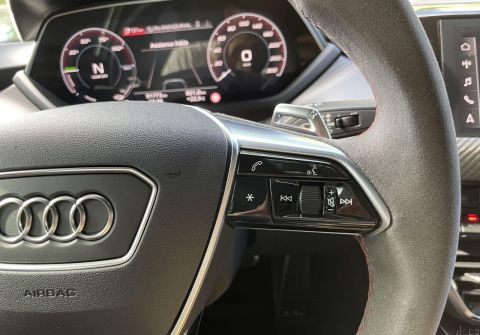 Audi e-tron GT RS e-tron 440 kW B