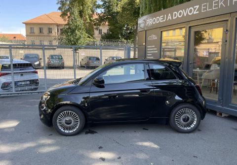 Fiat 500e ICON / 70 kW / 24 kWh