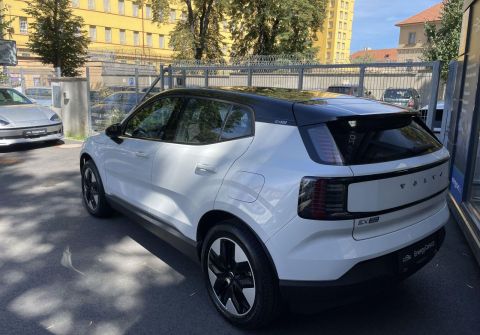 Volvo Ostatní Plus Single Motor 200 kW H&K
