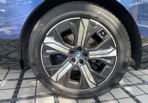 BMW iX xDrive40 H&K 360 Kamera