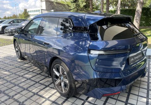 BMW iX xDrive40 H&K 360 Kamera