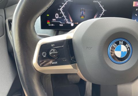 BMW iX xDrive40 H&K 360 Kamera