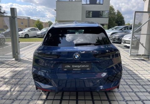 BMW iX xDrive40 H&K 360 Kamera