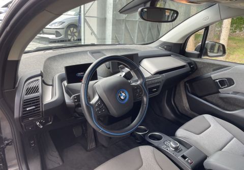 BMW i3 120Ah / H&K / Adaptive LED