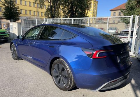 Tesla Model 3 LR AWD Highland