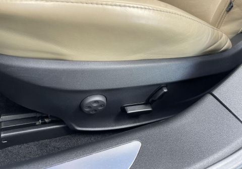 Tesla Model S 90D Panorama Free Charging