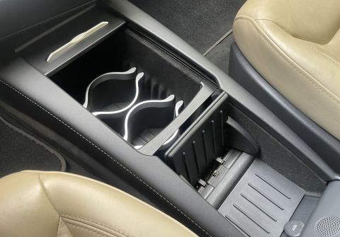 Tesla Model S 90D Panorama Free Charging