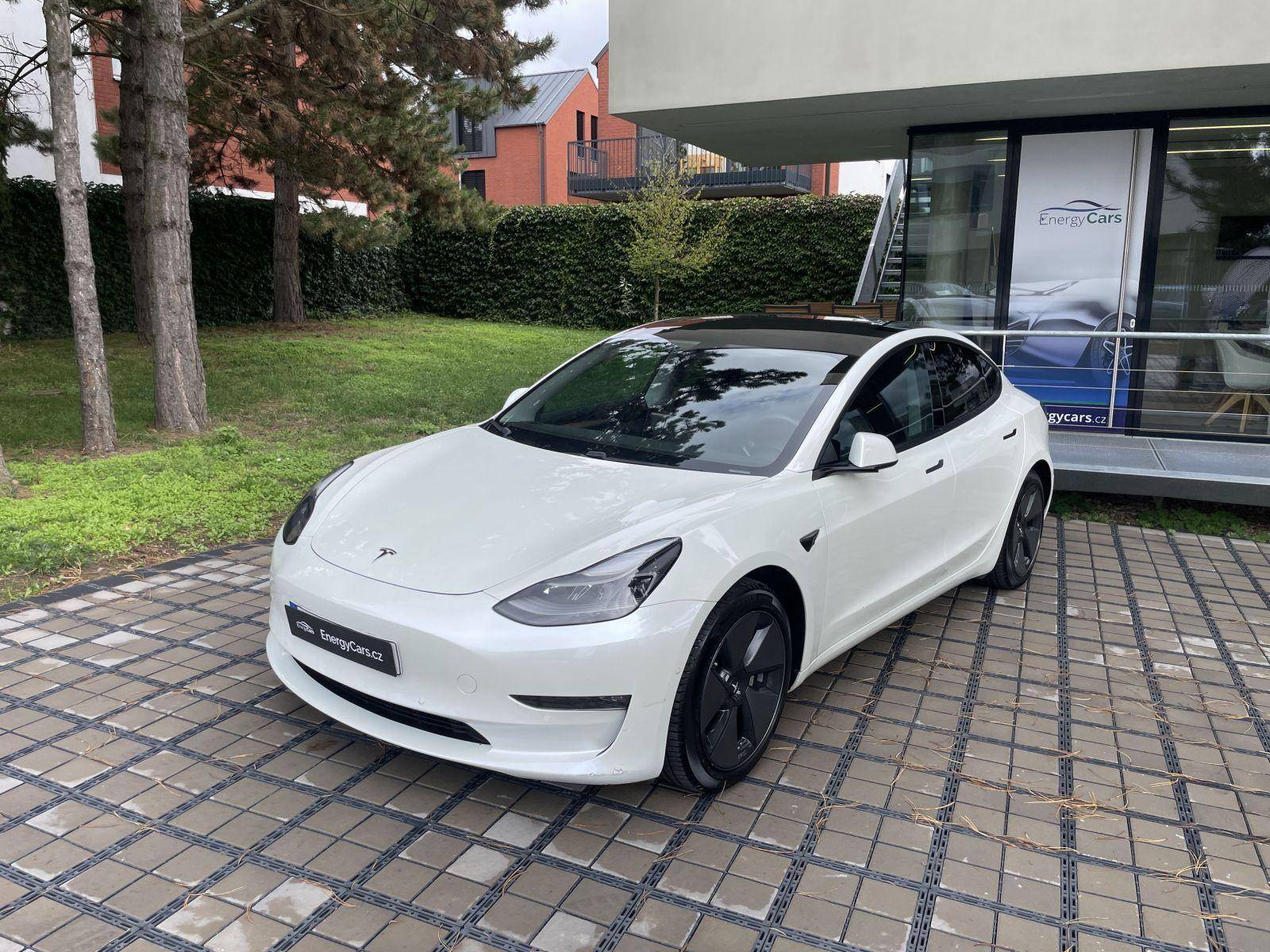 Tesla Model 3 Long Range, AWD, Tažné, Folie